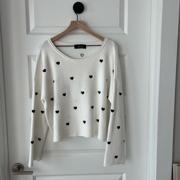FAB’RIK Black Heart Sweater - Picture 1 of 2